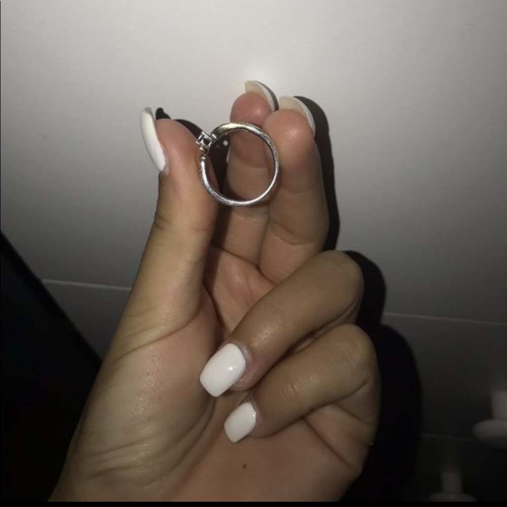 Diamond ring - Picture 3 of 7